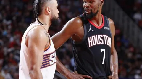 曼城完胜曼联，德布劳内独中两元，马赫雷斯锁定胜局